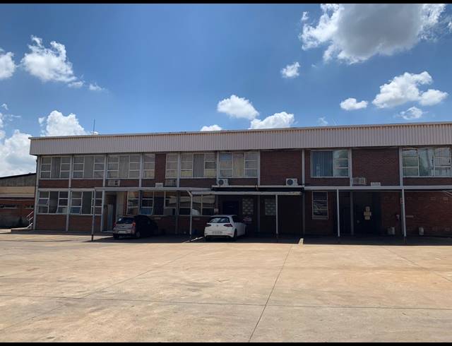 5,060M² WAREHOUSE TO LET IN ANDERBOLT